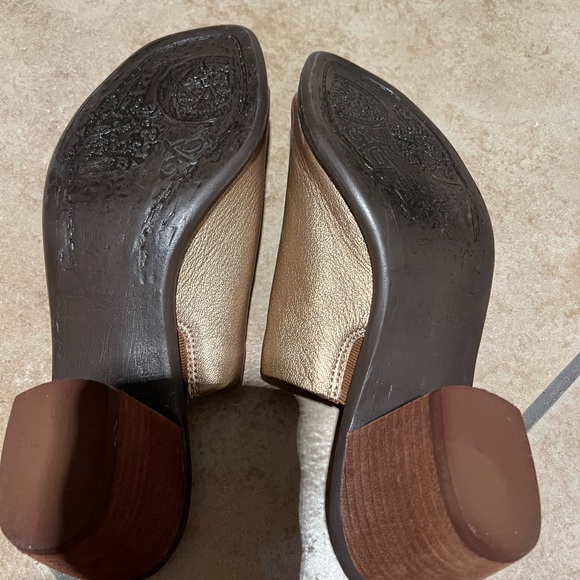 OTBT Brown Leather Women's Mules - Picture 5 of 8